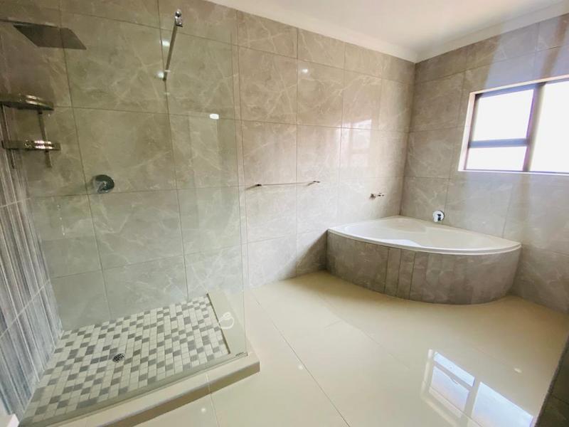 5 Bedroom Property for Sale in Royldene Northern Cape